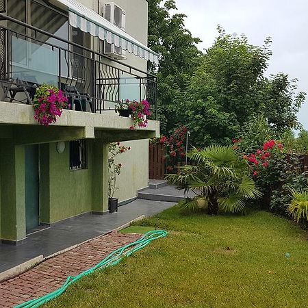 Aheloy Apartments Extérieur photo
